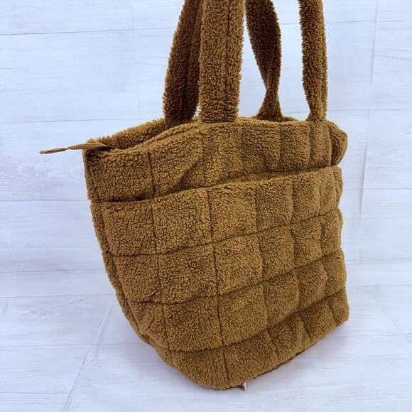 Lululemon Quilted Grid 26L Large Tote Bag‎ Fleece Burnt Caramel Travel Spacious - Picture 4 of 16